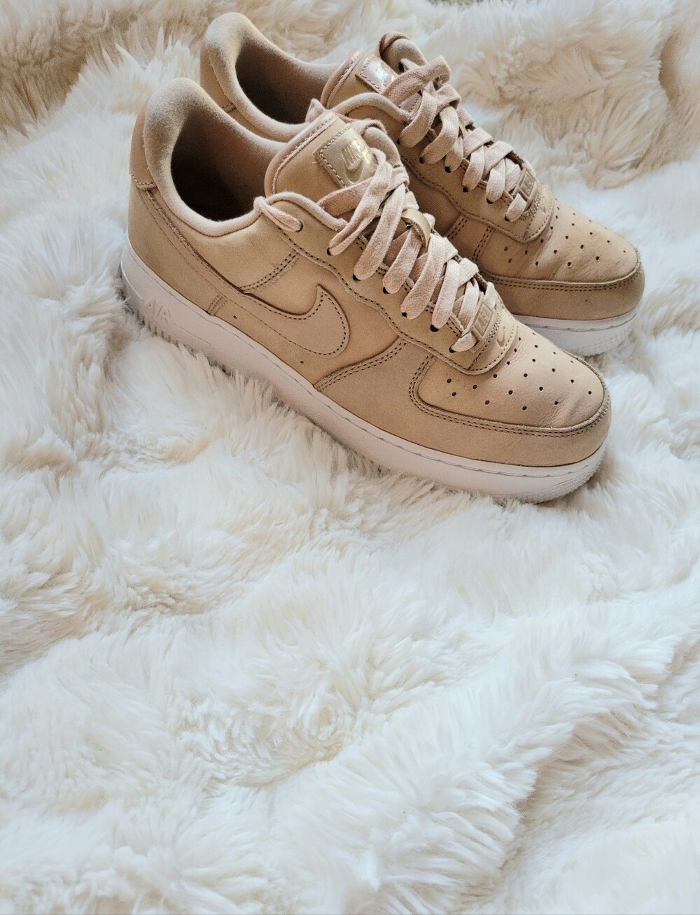 Womens AF1 - Picture 2 of 5